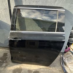 Chrysler Pacifica Sliding Rear Doors