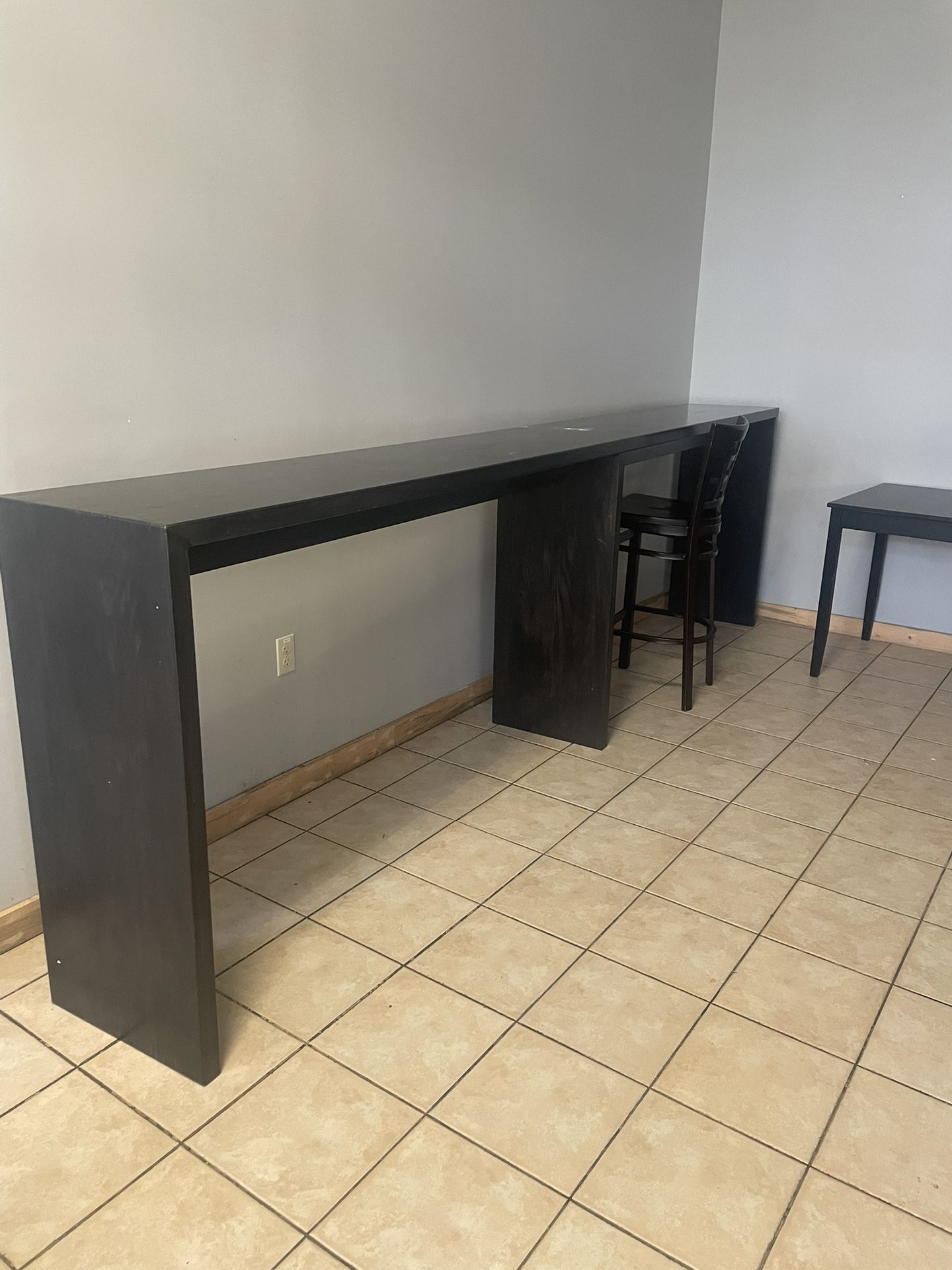 Tall Bar / Counter Table,