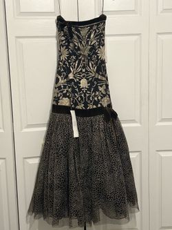 NAEEM KAHN SILK DRESS Size 10