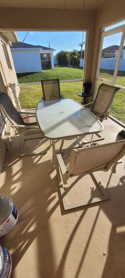 4 Chair Patio Set