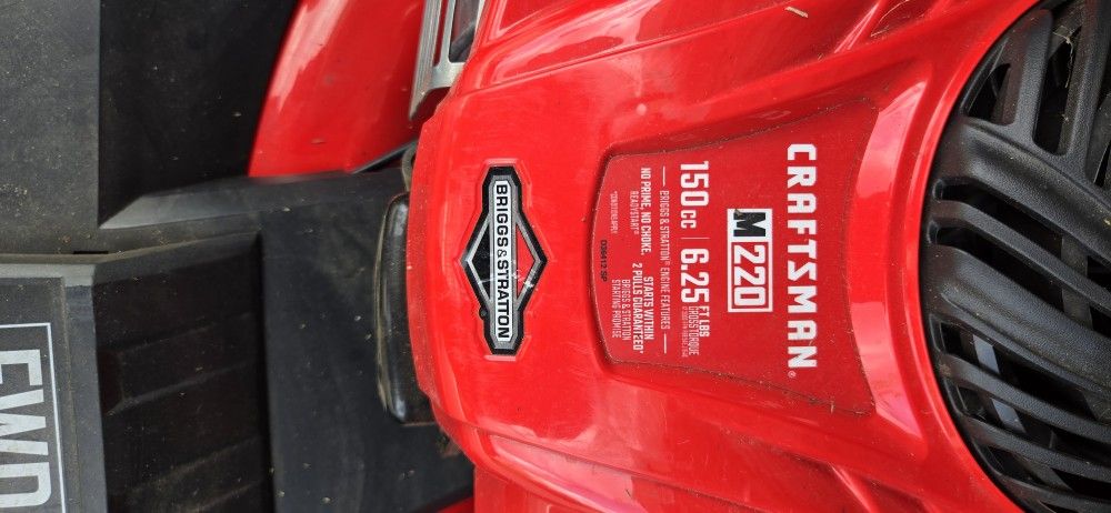 Craftsman CMXGMAM211201 21 in. 150 cc Gas Self-Propelled Lawn Mower