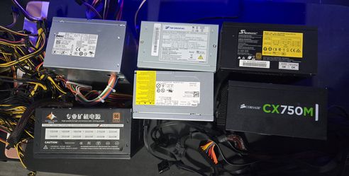 Lot of Power Supply