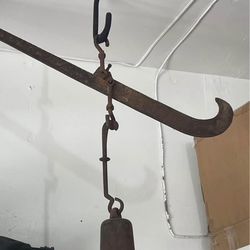 Antique cotton scale