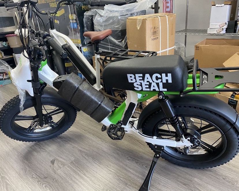XPRIT Beach Seal Electric Bike (500W Motor, 48V/15Ah Battery, 28mph Top Speed, 43 Miles Average Mileage)