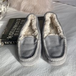 UGG Ainsley Slippers- Women’s Size 5