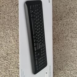 Microsoft 850 Wireless keyboard *Brand New In Box Never Opened