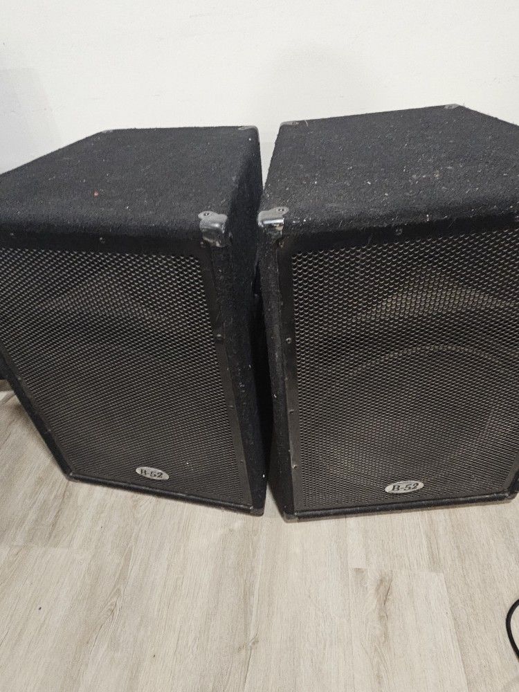 Full DJ Equipment