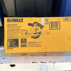 DEWALT 20-Volt MAX 7-1/4 in. Cordless Circular Saw (Tool Only