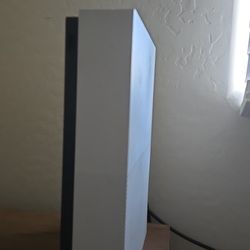 Xbox One ALL DIGITAL 1TB NOT A SERIES