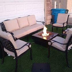 Nice Patio Furniture Good Condition 