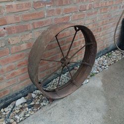 Vintage Heavy Duty Rustic Primitive Metal Wheel 