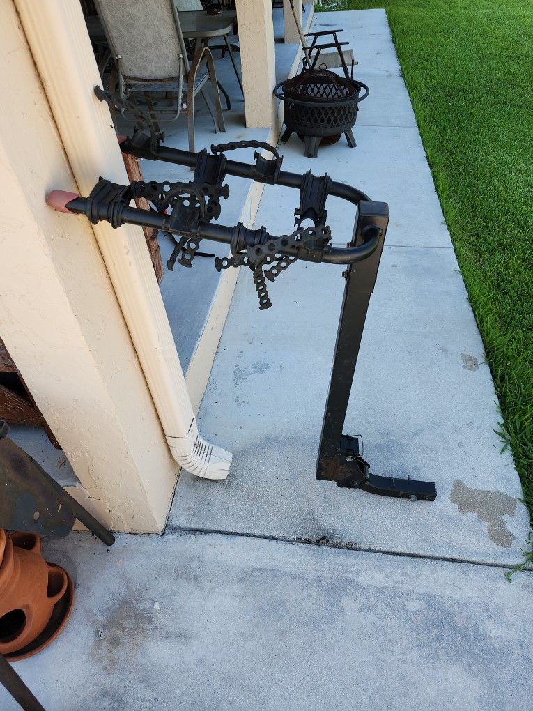 Yakima 4 Bike Hitch Rack With Tilt For 2 Inch Receiver