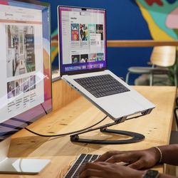 Twelve South Curve Flex Adjustable Laptop Stand/Riser in Matte Black