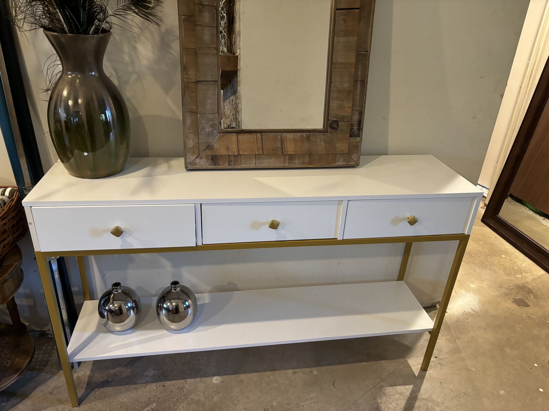 White Table And Mirror