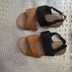 Old Navy Girl Sandals 10