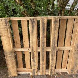 Free Wood Pallet 