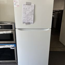 New LG 30” Top Freezer Refrigerator 