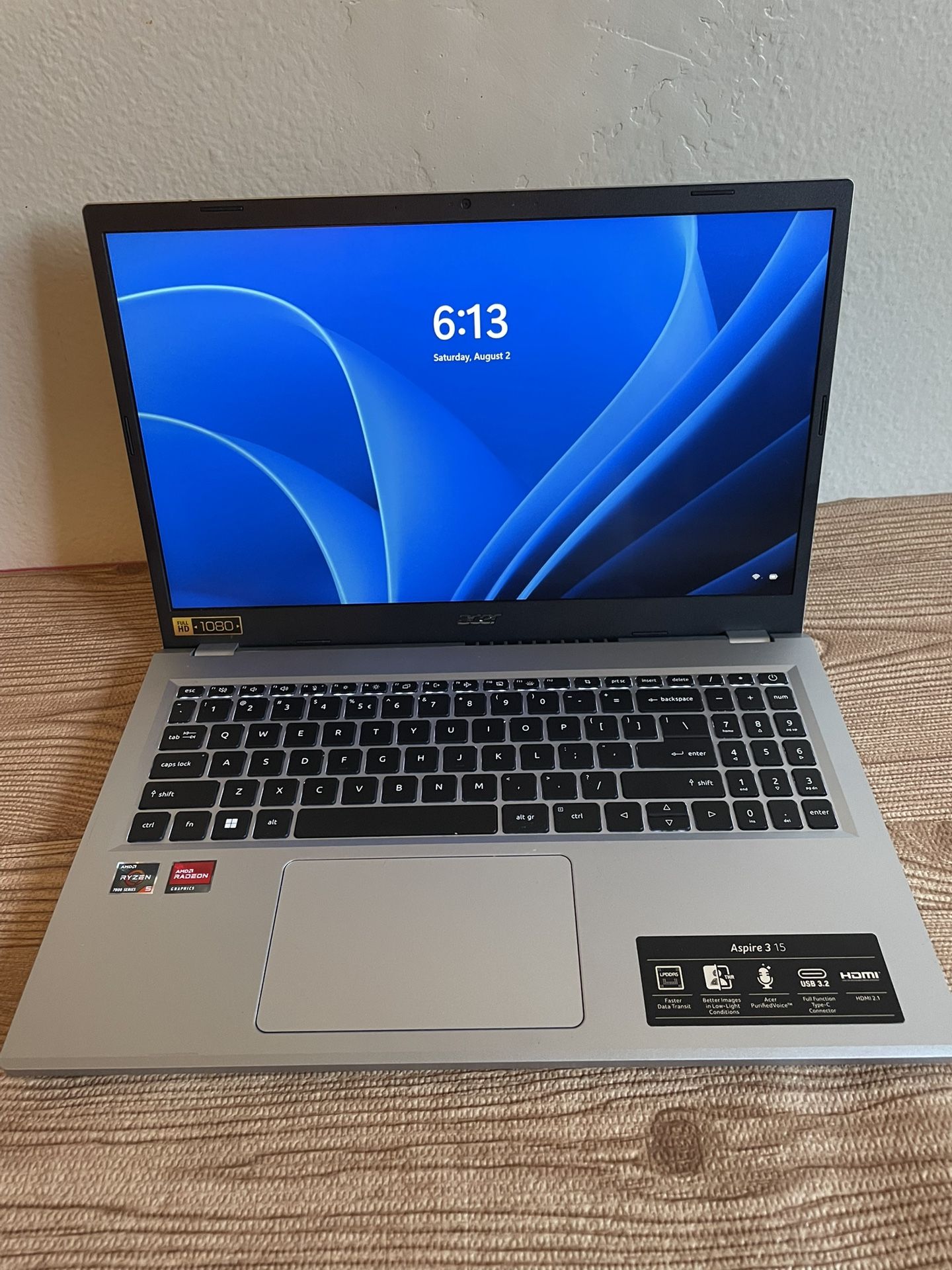 Acer Aspire FullHD Touch Screen AMD Ryzen 75200U 16GB