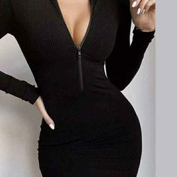 NEW DRESS SIZE SMALL