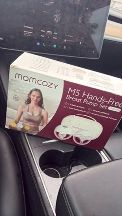 Momcozy M5 Hands-Free Breast Pump Set