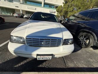 2003 Ford Crown Victoria