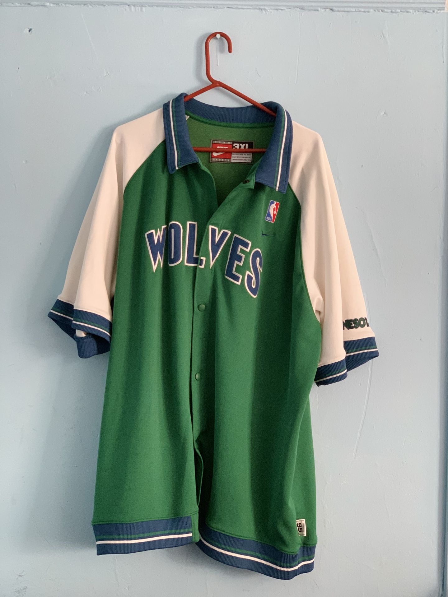 $25 Nike - Minnesota Wolves warm up jacket