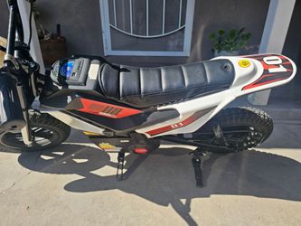 Kids- Electronic motorcycle
