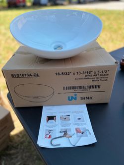 3new sinks with drain