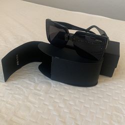 Black Sunglasses 