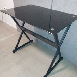 Modern Black Steel & Glass Table - Excellent Condition – $20 (Old Town)