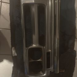 1972 GMC OEM GRILL  Complete 