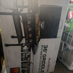 Brand New 36in Traeger With Hood 