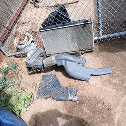 Used Radiator, Air Cleaner Box And Air Intake Pipe Assembly