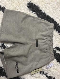 Essentials shorts omelet grey