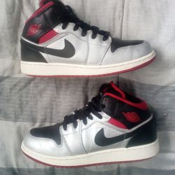 Nike Air Jordan 1 Retro Mid Phat "Johnny Kilroy" (GS) Size 6.5Y/ 8 Women