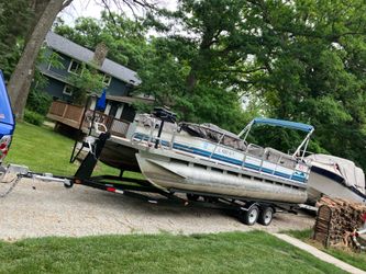 Pontoon boat with trailer