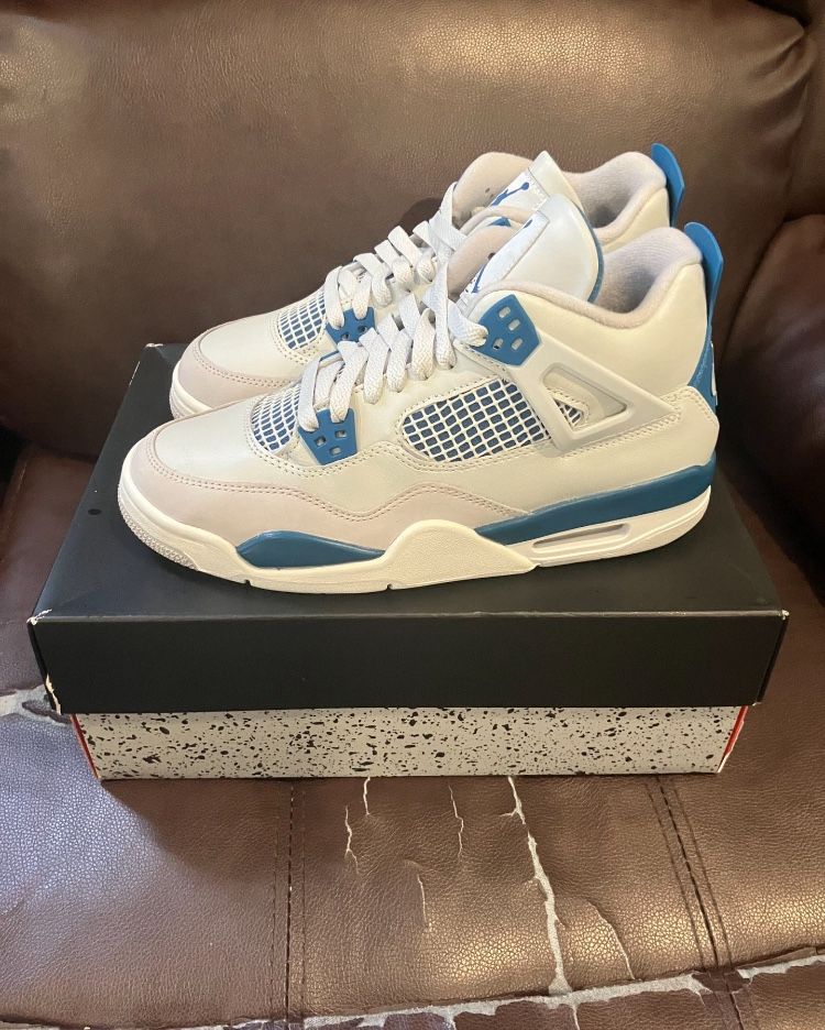 Nike Air Jordan 4 Retro Military Blue Size 7Y 8.5W