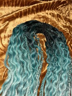 New Synthetic Waves (teal) Used Dreads (lavender)