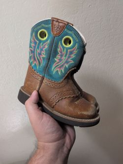 Toddler girls boots size 9