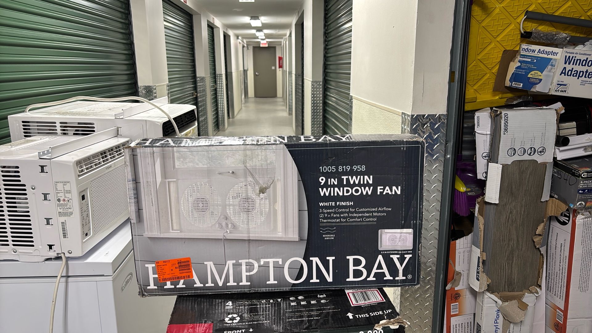 Hampton Bay 9” Window Fan