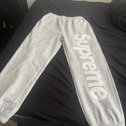 Supreme Sweats 