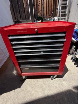 Craftsman Red Rolling Tool Chest Cabinet – Multiple Drawers, Functional Drawers & Wheels, Some Rust