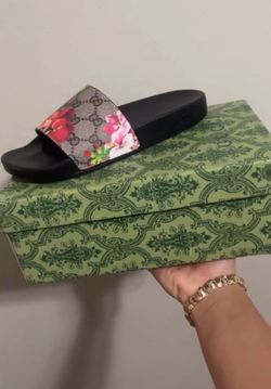gucci slides