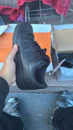 Nike Air Force 1 '07 Triple Black Size 11
