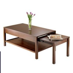 Brandon Winsome Expandable Coffee Table
