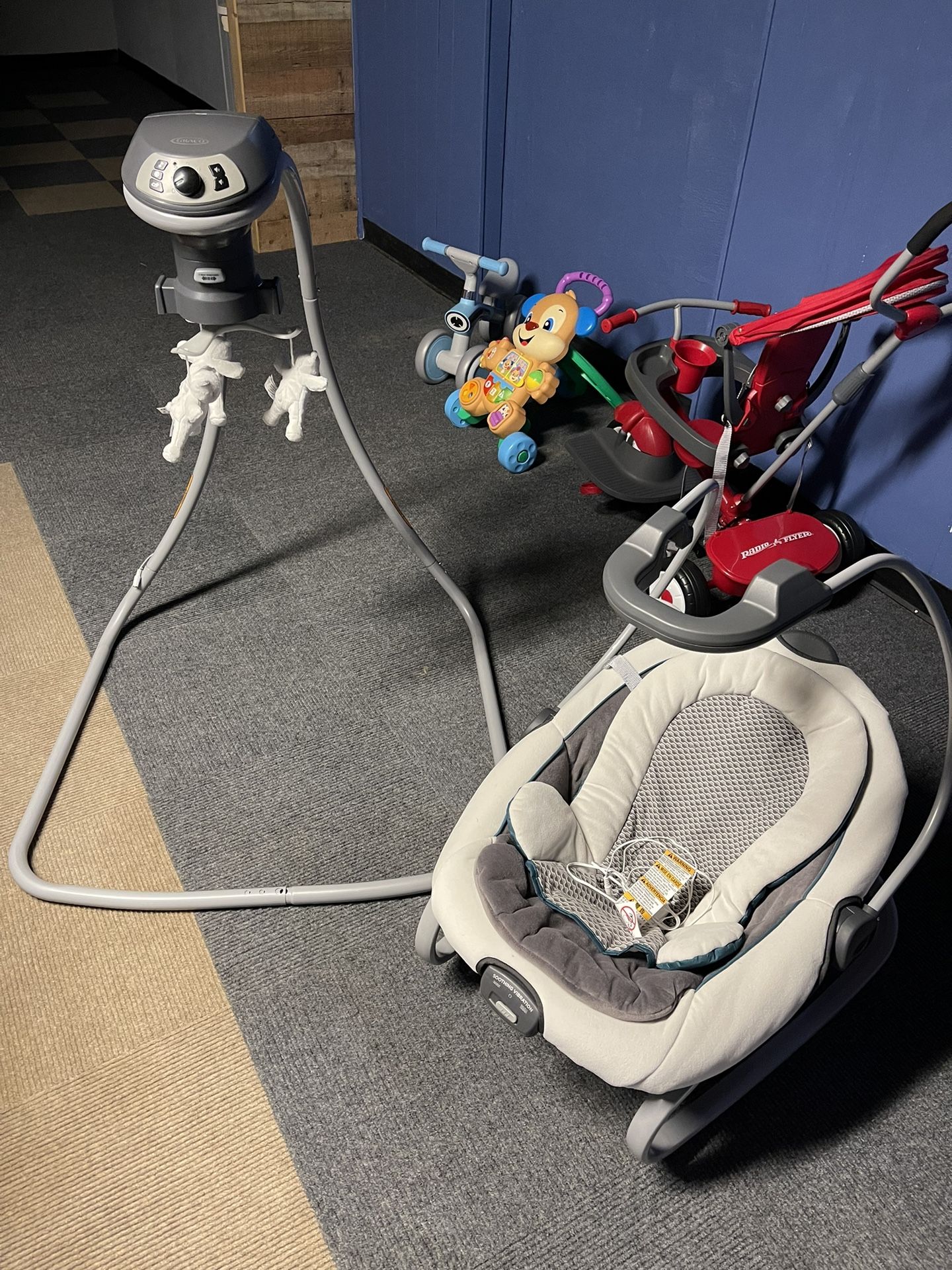 Graco DuetSoothe And rocker swing 