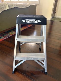 WERNER Two Step Ladder