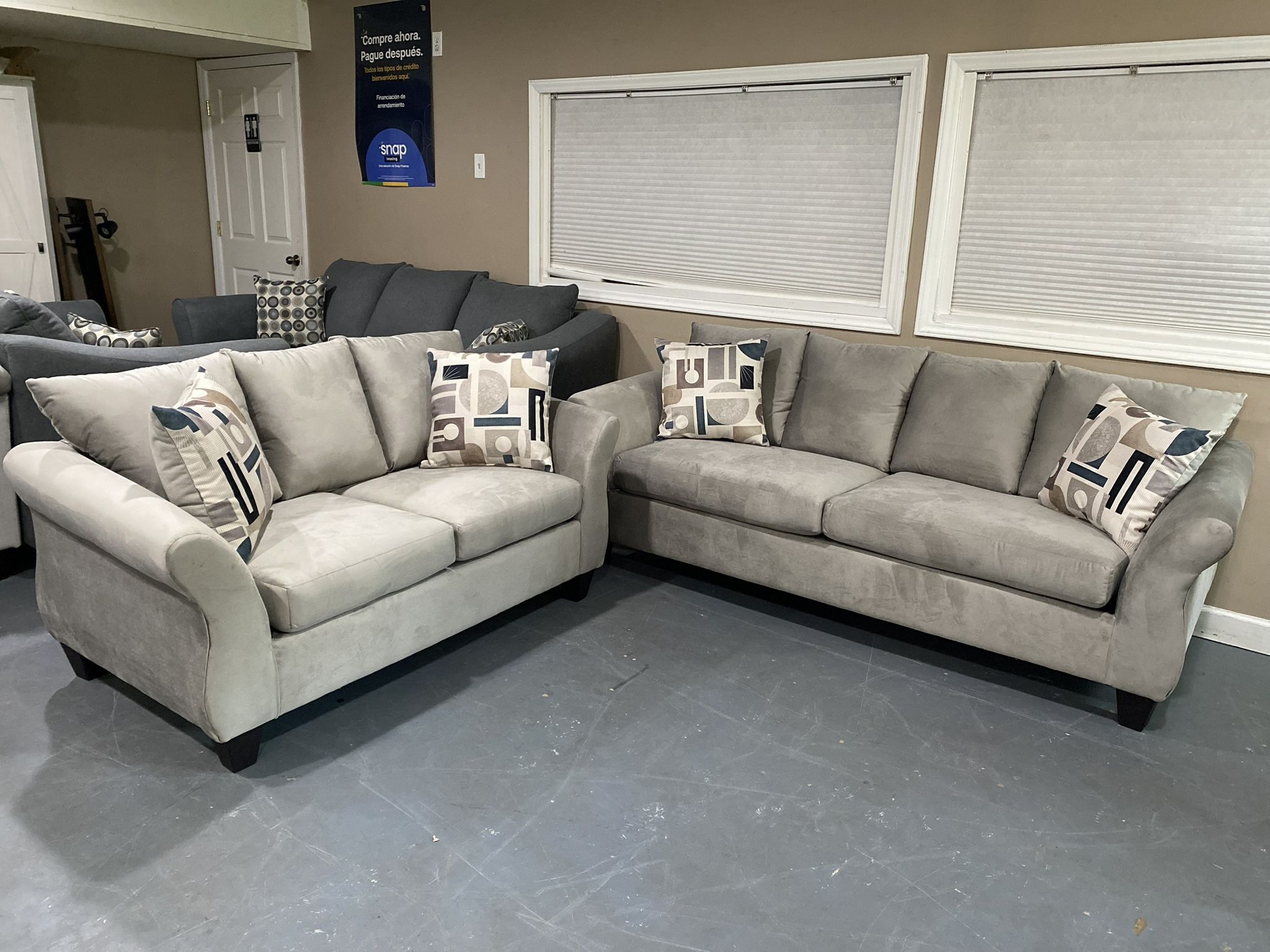 New Sofa & Loveseat Set