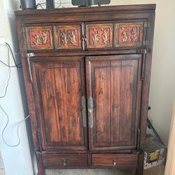 Vintage Chinese cabinet $100