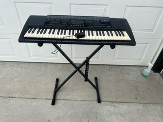 Yamaha electric keyboard